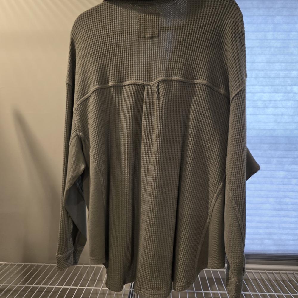 aerie Women's Waffle Knit Shacket in Olive - Picture 2 of 2